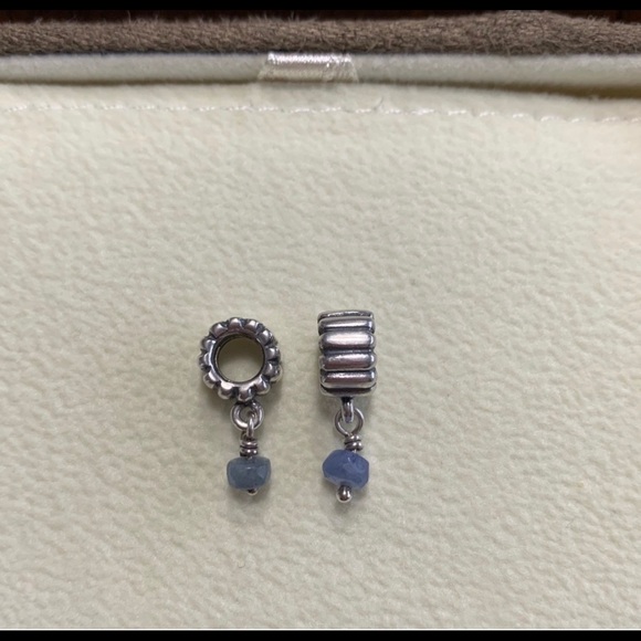 2 Silver & Green AND 2 Silver & Blue Dangles - Picture 2 of 2